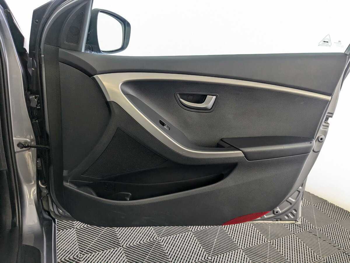 Купить Hyundai i30, 2014, 83 627 км.. Фото: #17