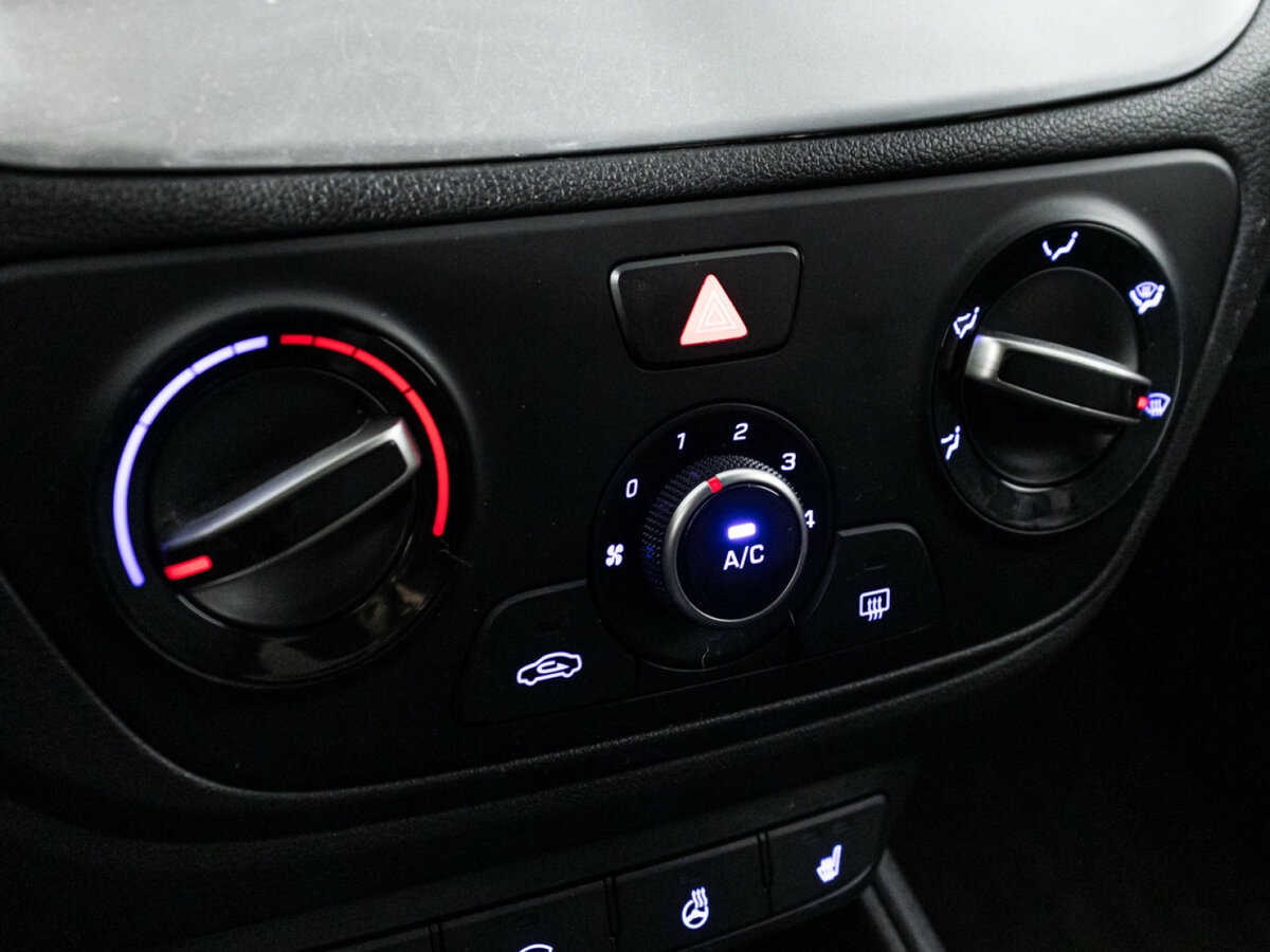 Купить Hyundai Solaris, 2018, 155 597 км.. Фото: #15