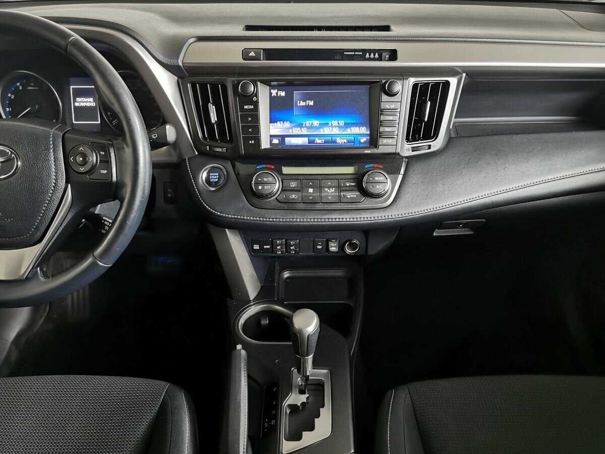 Купить Toyota RAV4, 2018, 133 788 км.. Фото: #10