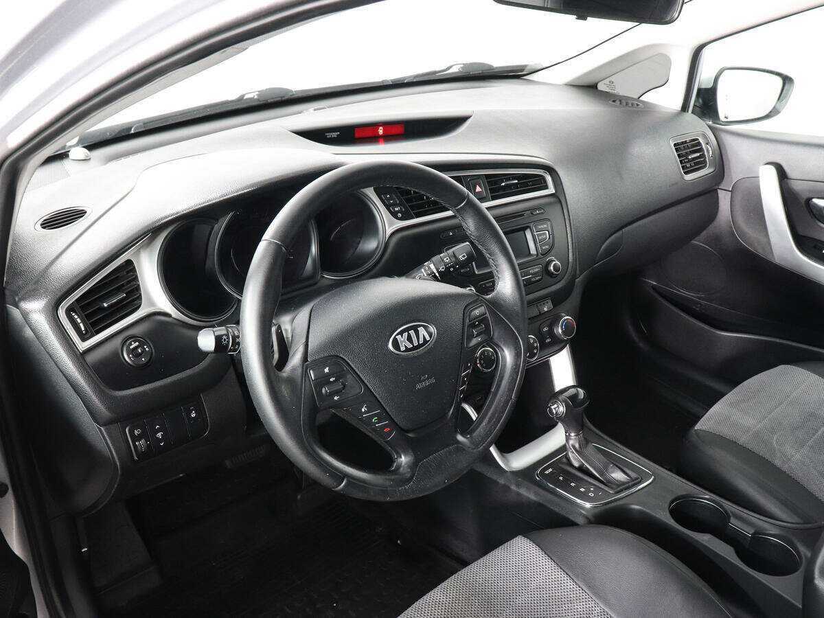 Купить Kia Ceed, 2015, 123 428 км.. Фото: #8