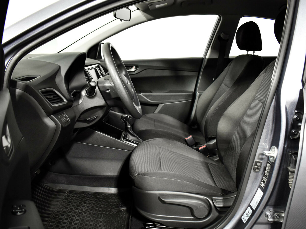 Купить Hyundai Solaris, 2017, 83 431 км.. Фото: #9
