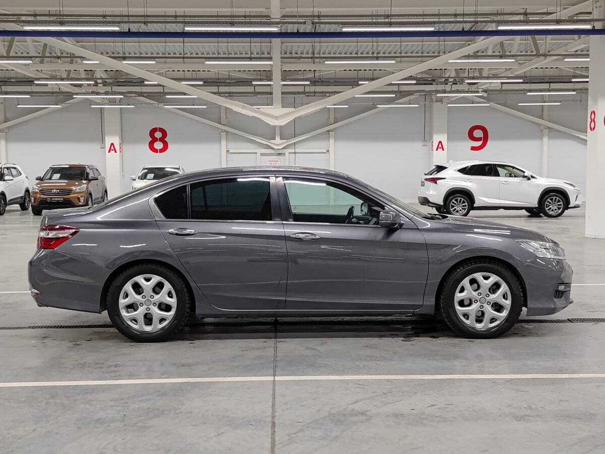 Купить Honda Accord, 2016, 177 215 км.. Фото: #3