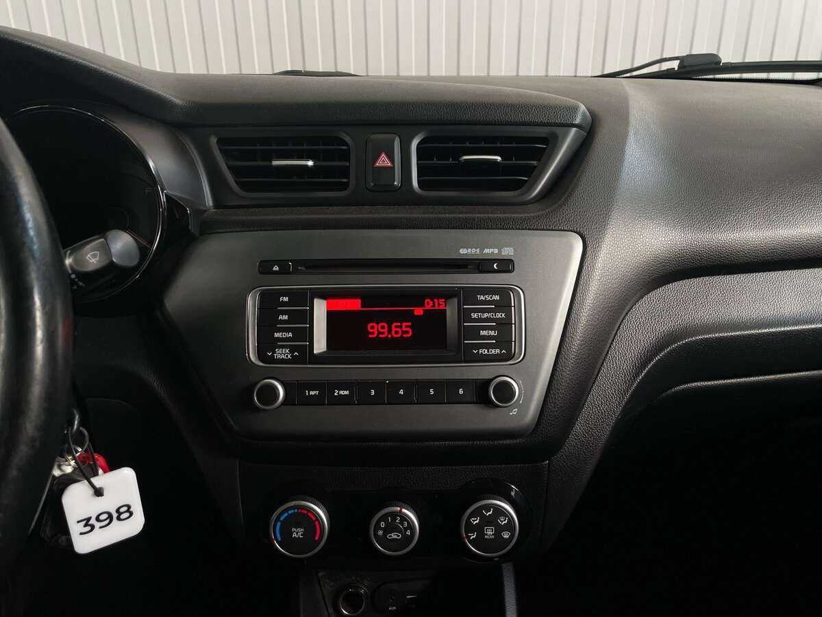 Купить Kia Rio, 2015, 158 645 км.. Фото: #14