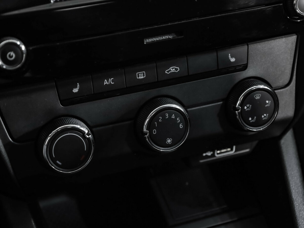 Купить Skoda Octavia, 2018, 167 278 км.. Фото: #10