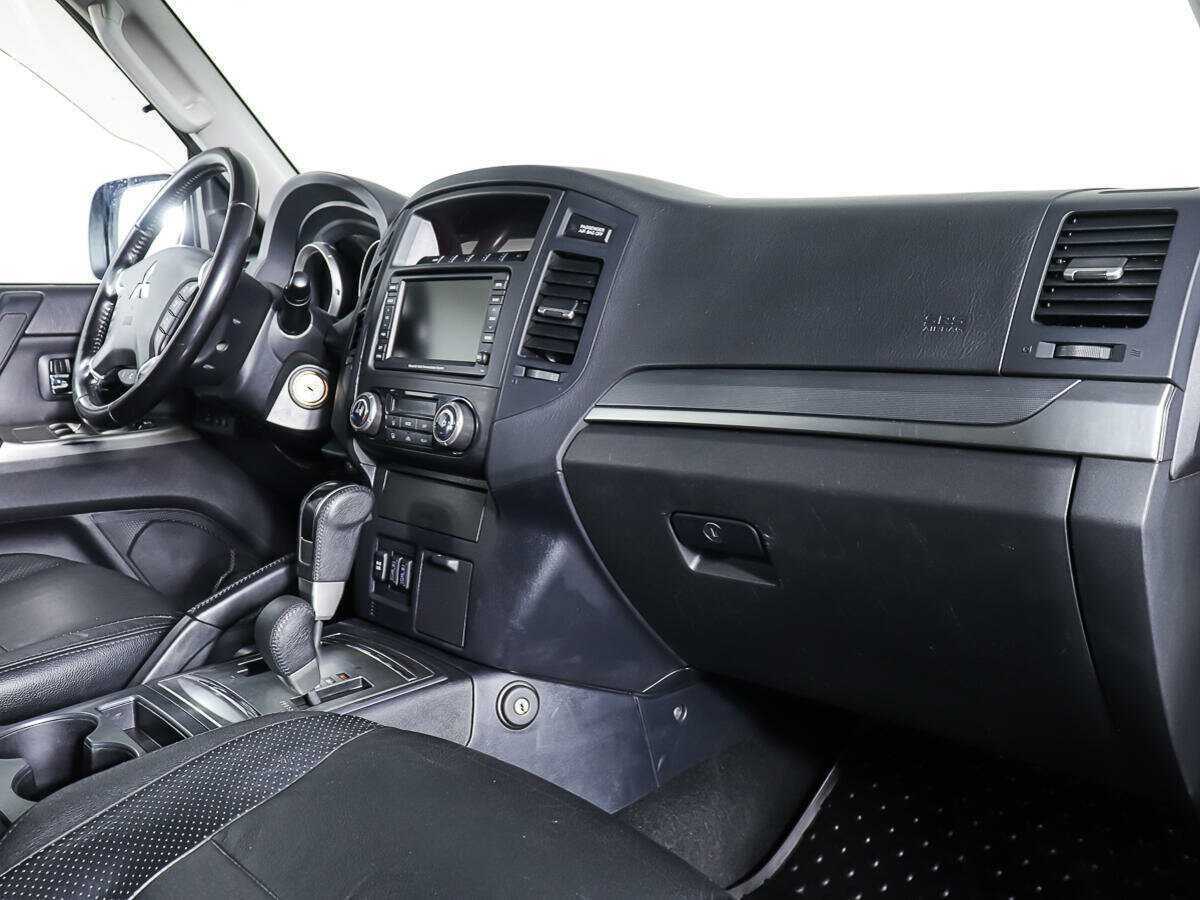 Купить Mitsubishi Pajero, 2012, 177 976 км.. Фото: #7