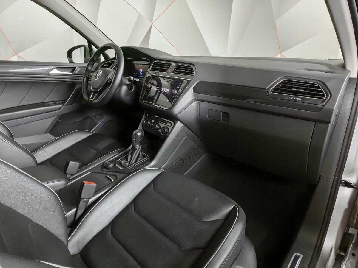 Купить Volkswagen Tiguan, 2018, 78 310 км.. Фото: #6