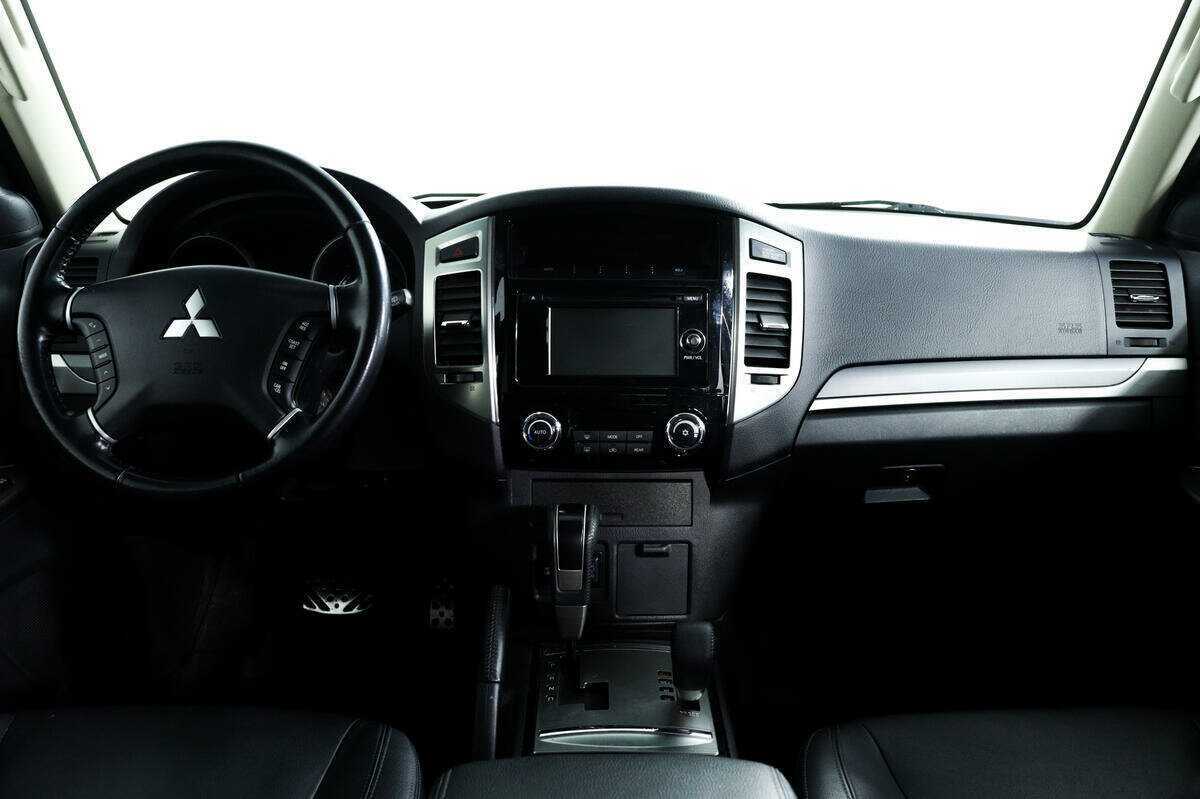 Купить Mitsubishi Pajero, 2018, 101 709 км.. Фото: #10