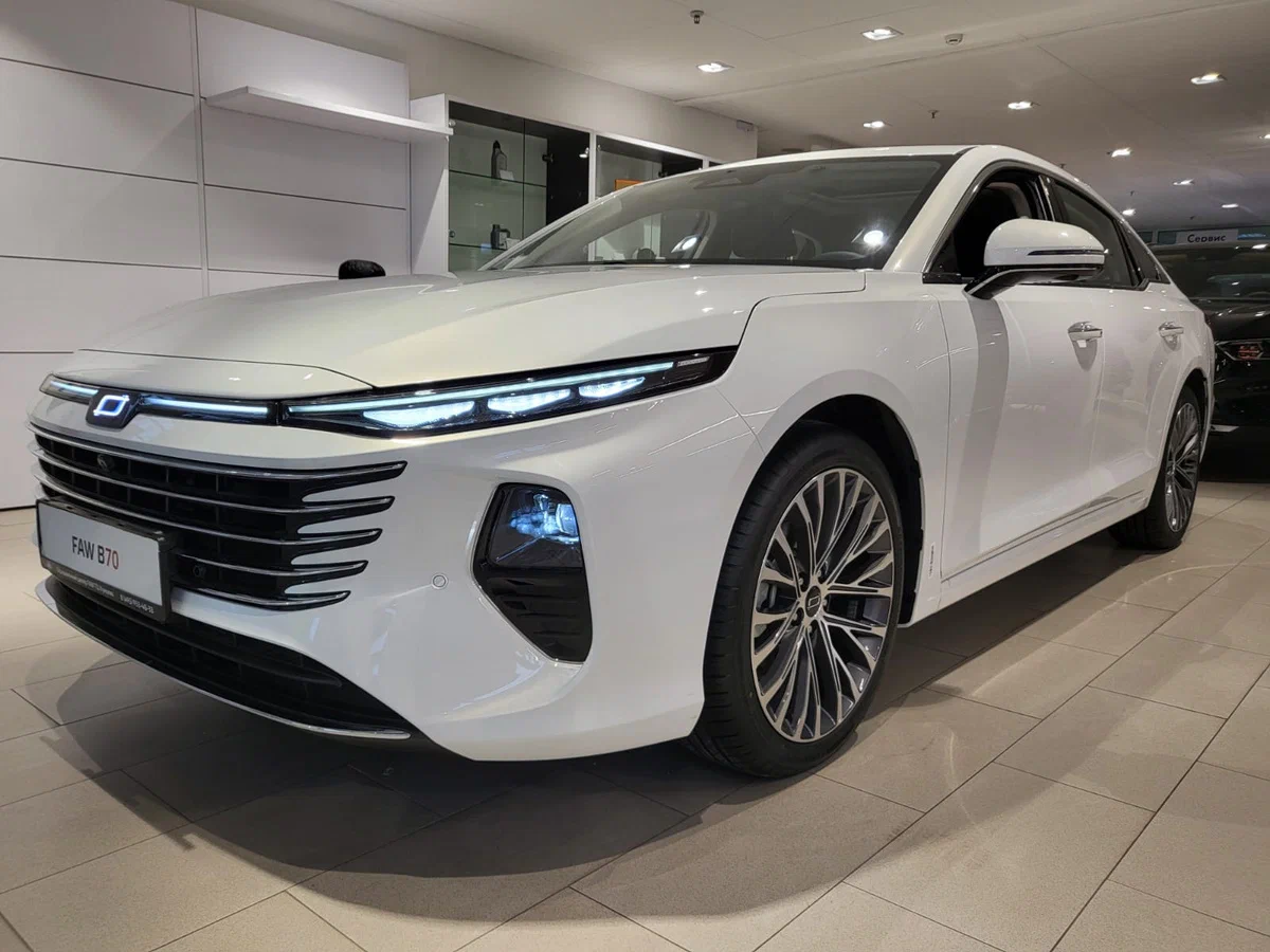 Faw Bestune B70  NEW