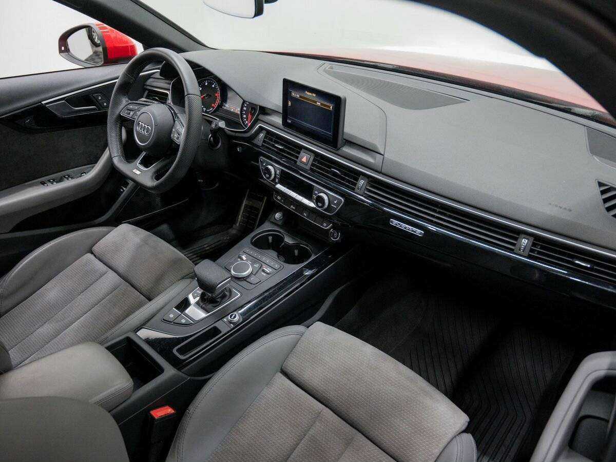 Купить Audi A4, 2019, 71 923 км.. Фото: #7