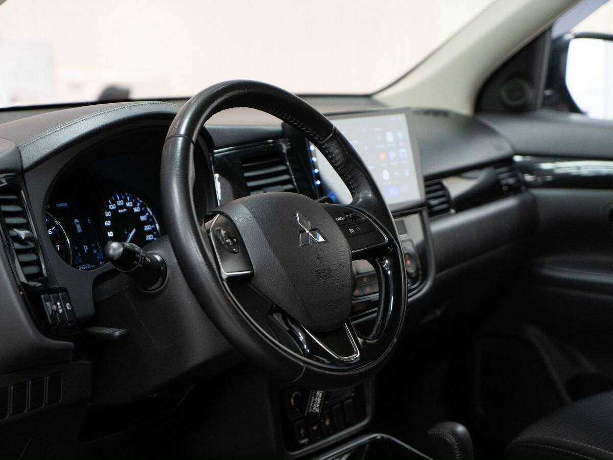 Купить Mitsubishi Outlander, 2018, 98 200 км.. Фото: #4