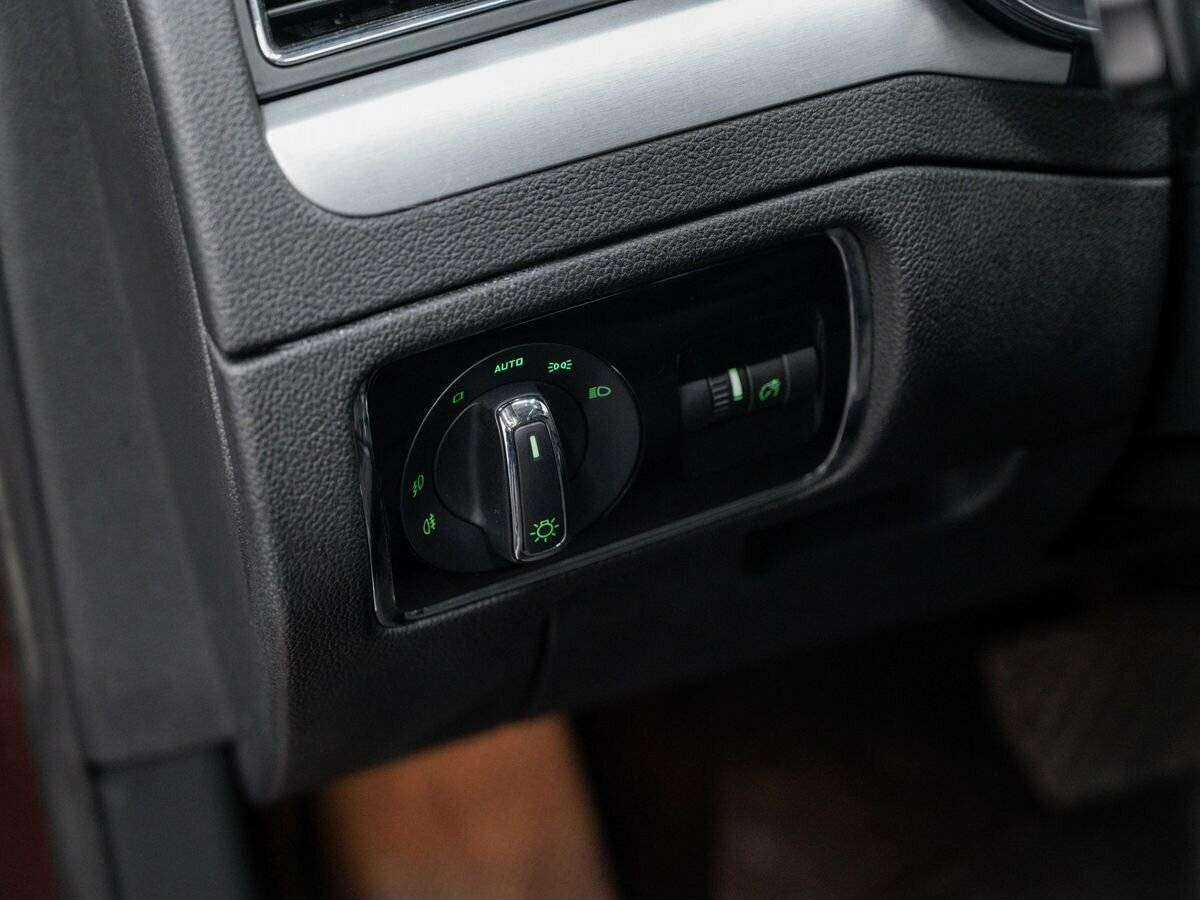 Купить Шкода Суперб, 2014, 166 121 км.. Фото: #17