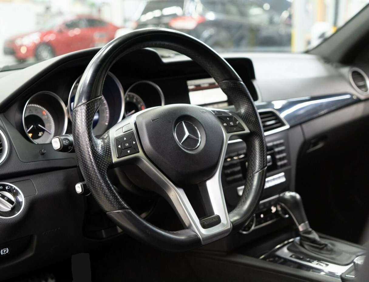 Купить Mercedes-Benz C-Класс, 2012, 131 800 км.. Фото: #4