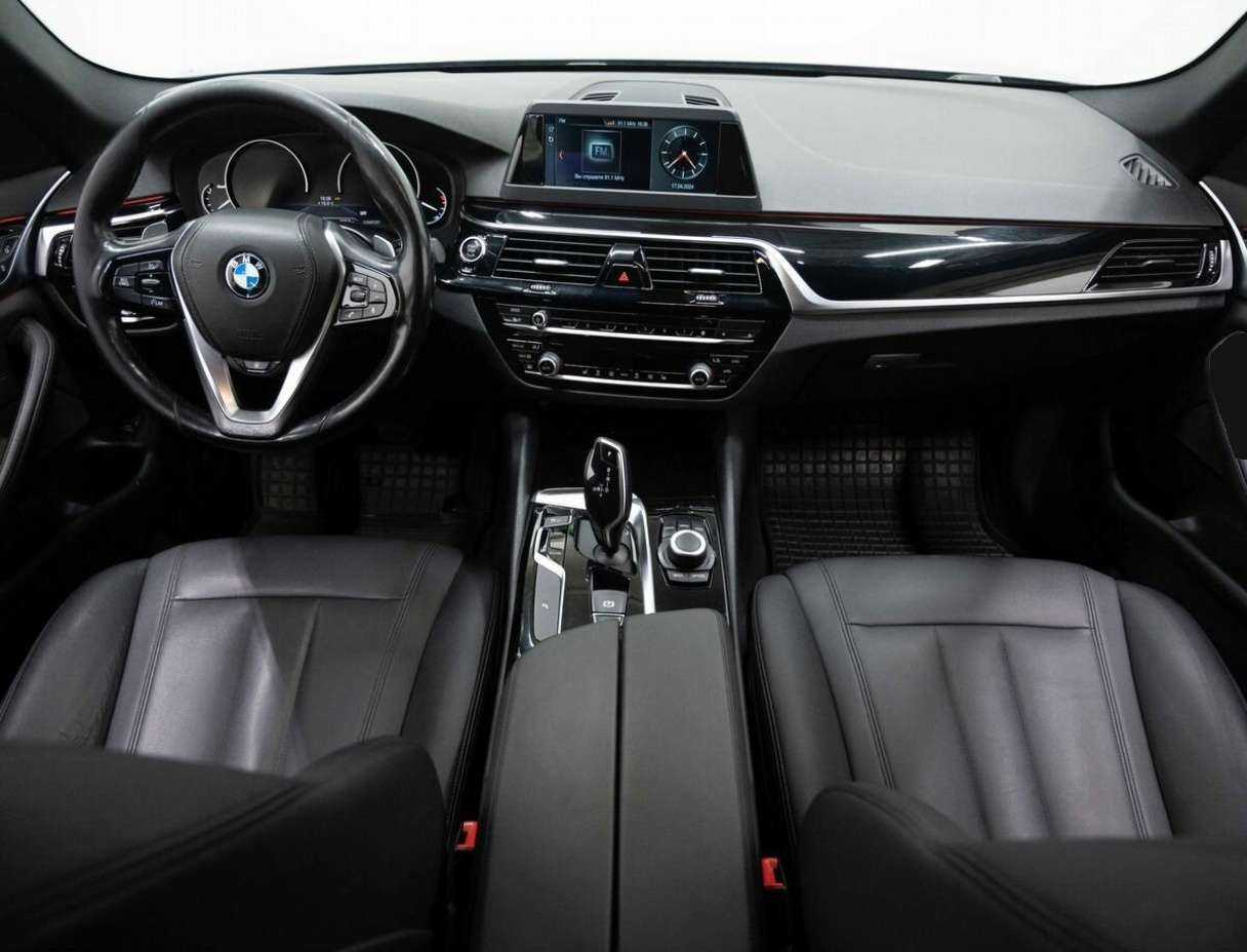 Купить BMW 5 серии, 2019, 231 000 км.. Фото: #12