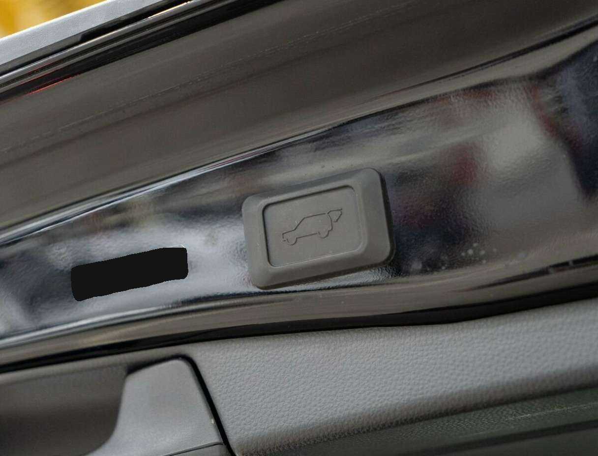 Купить Toyota RAV4, 2019, 47 000 км.. Фото: #7