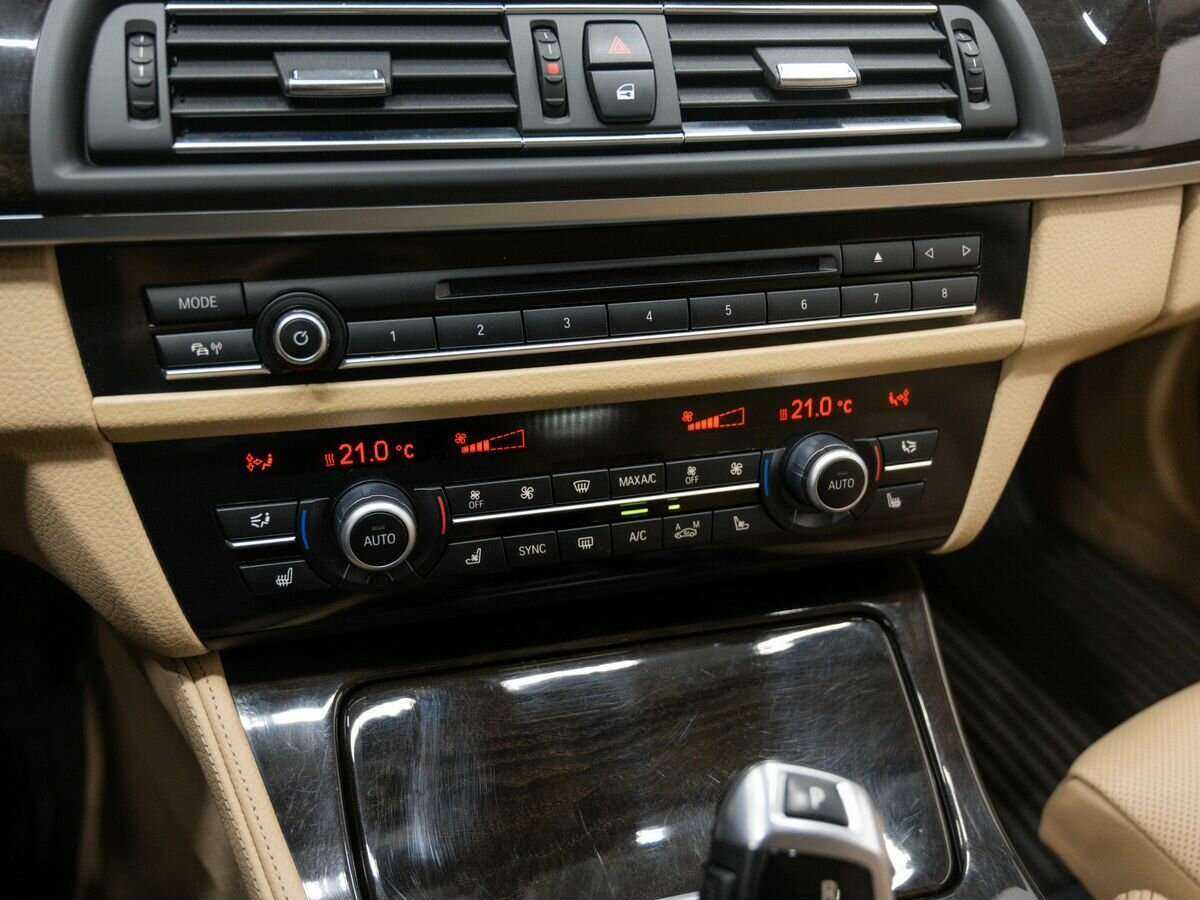 Купить BMW 5 серии, 2015, 78 182 км.. Фото: #22