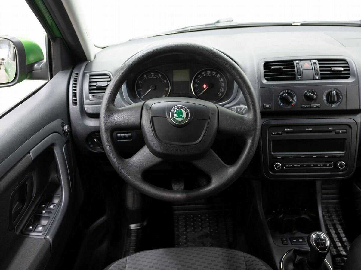 Купить Шкода Фабия, 2012, 61 710 км.. Фото: #13