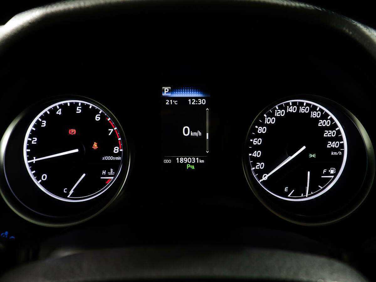 Купить Toyota Camry, 2020, 189 030 км.. Фото: #8