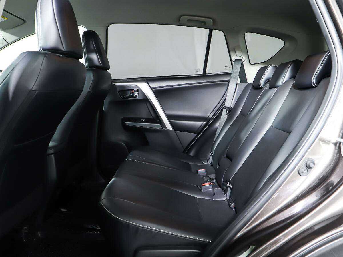 Купить Toyota RAV4, 2018, 67 094 км.. Фото: #9