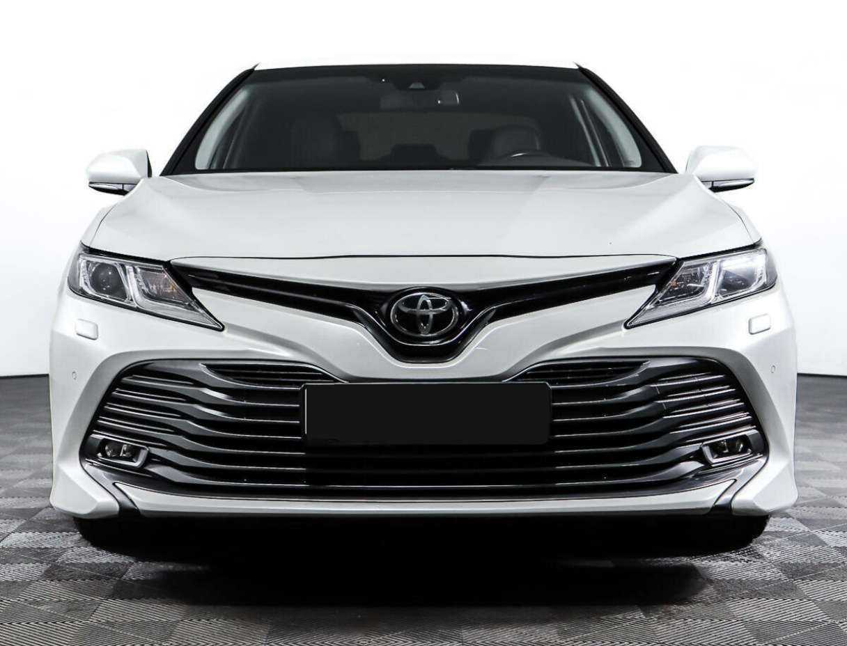 Купить Toyota Camry, 2018, 130 938 км.. Фото: #1