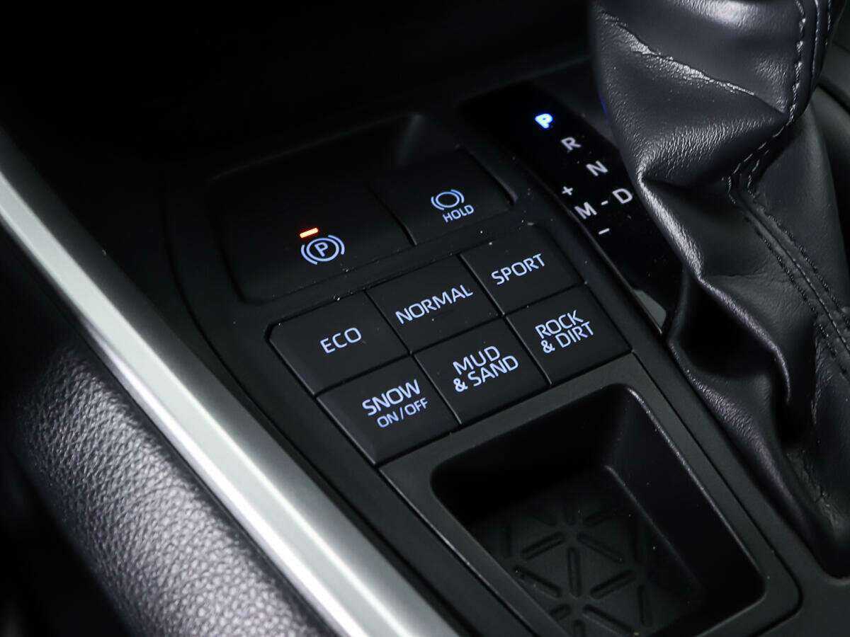 Купить Toyota RAV4, 2019, 27 479 км.. Фото: #17