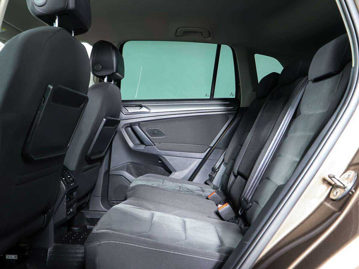 Купить Volkswagen Tiguan, 2018, 90 642 км.. Фото: #10
