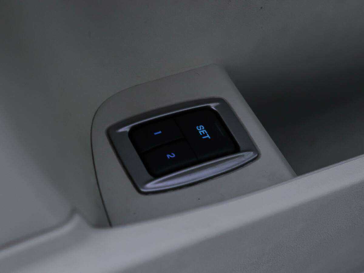 Купить Jaguar XF, 2012, 131 996 км.. Фото: #16