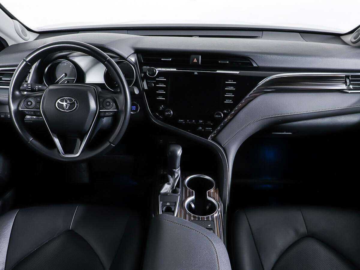 Купить Toyota Camry, 2019, 85 000 км.. Фото: #10
