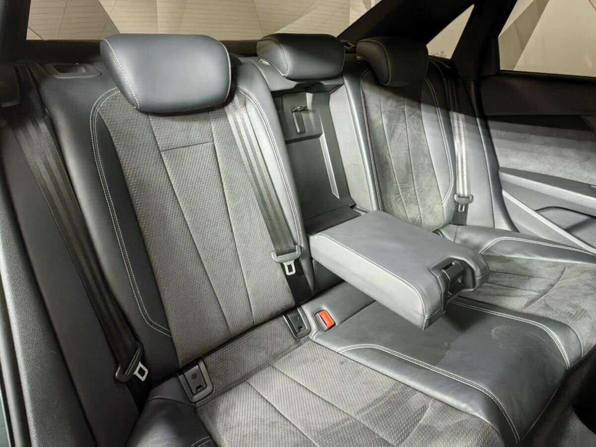 Купить Audi A4, 2018, 98 906 км.. Фото: #12