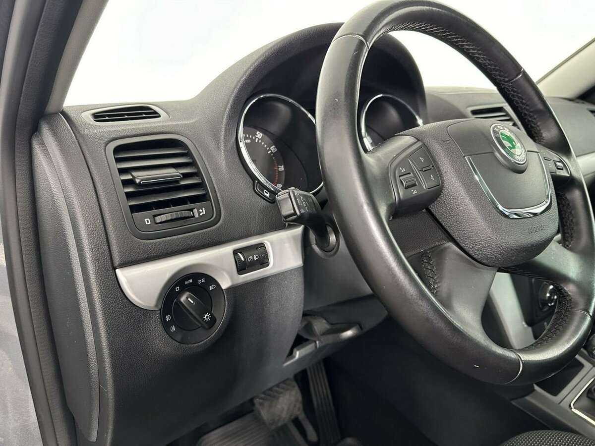 Купить Шкода Йети, 2012, 122 993 км.. Фото: #8