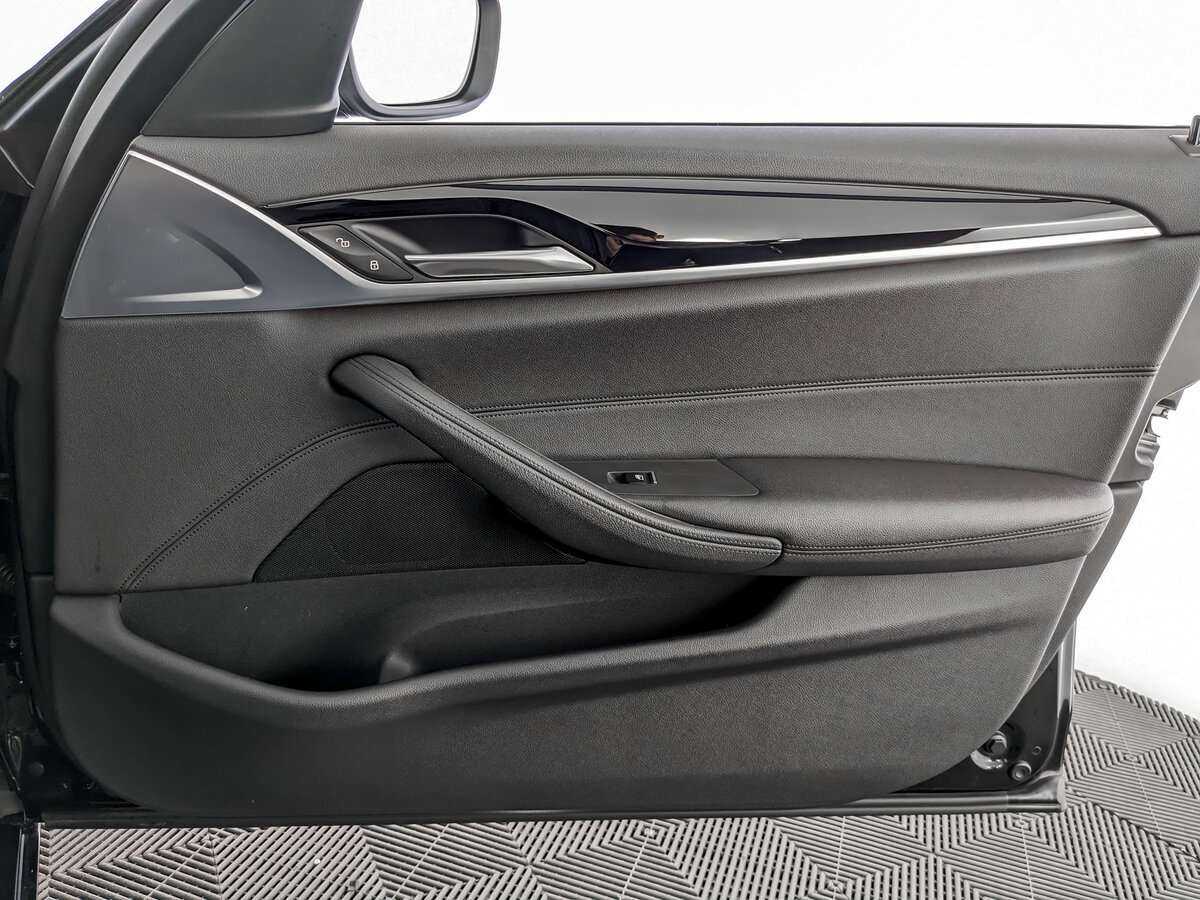 Купить BMW 5 серии, 2018, 266 277 км.. Фото: #19
