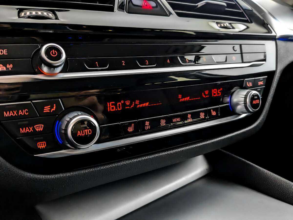 Купить BMW 5 серии, 2018, 239 016 км.. Фото: #21