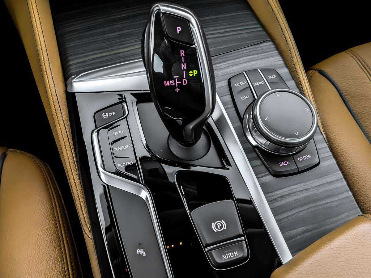 Купить BMW 5 серии, 2017, 72 392 км.. Фото: #20