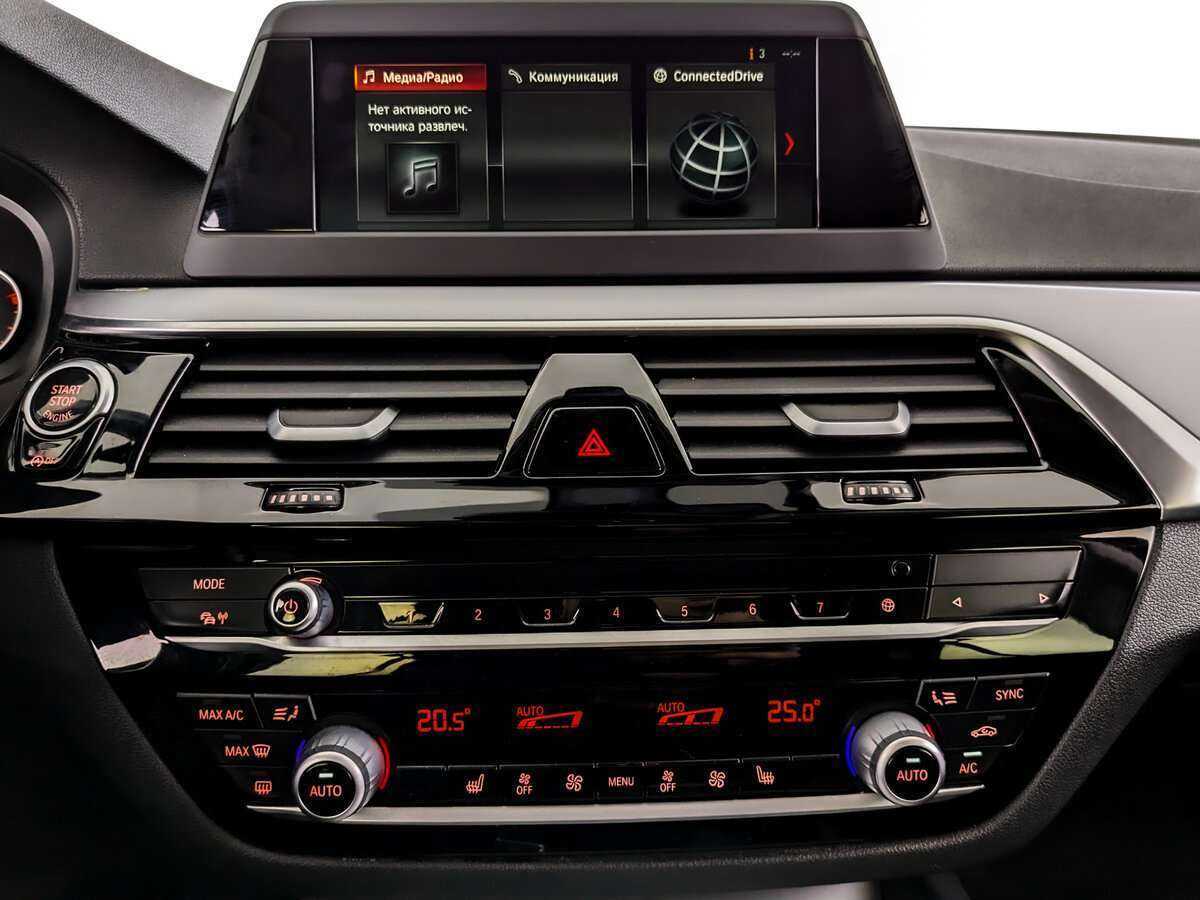 Купить BMW 5 серии, 2018, 187 995 км.. Фото: #12