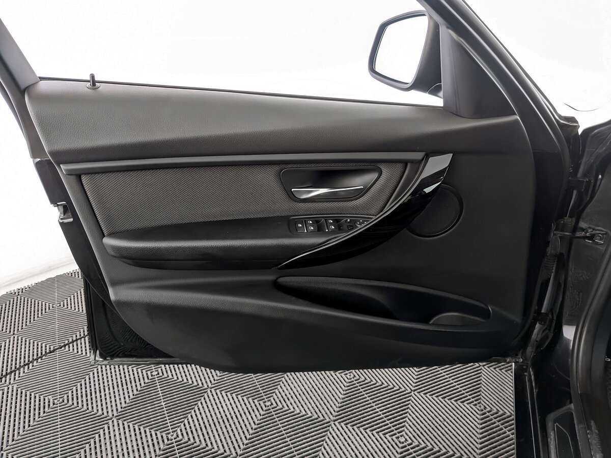 Купить BMW 3 серии, 2018, 126 815 км.. Фото: #14