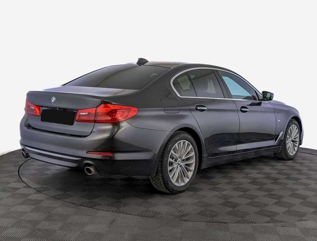 Купить BMW 5 серии, 2017, 114 874 км.. Фото: #4