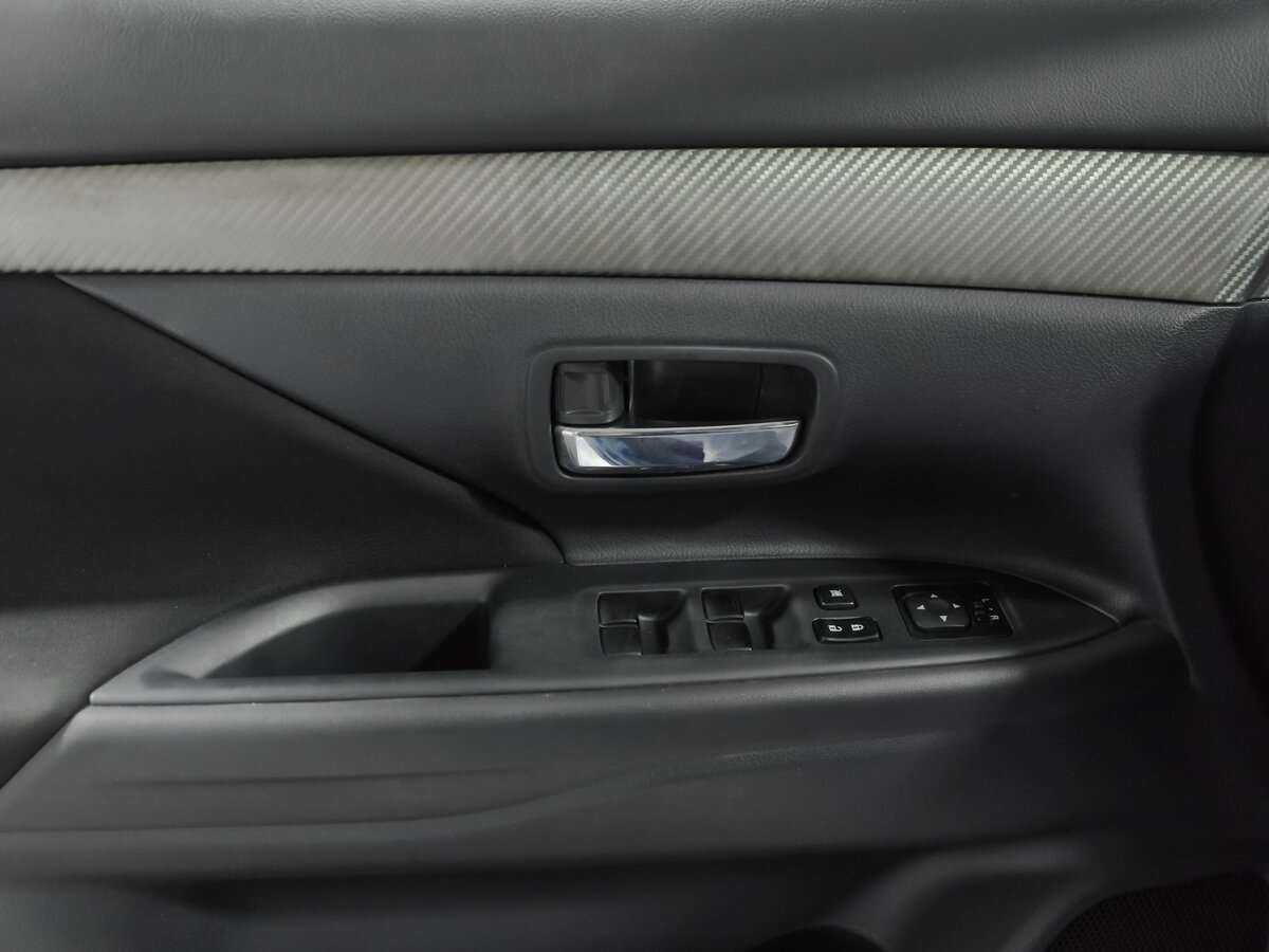 Купить Митсубиши Оутлэндер, 2013, 167 194 км.. Фото: #11