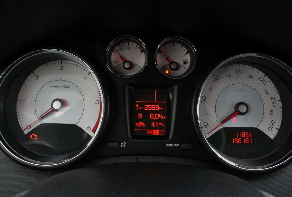 Купить Пежо 408, 2014, 196 000 км.. Фото: #7