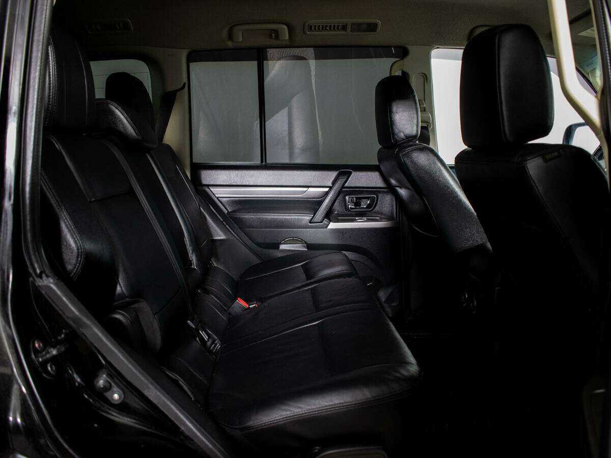 Купить Mitsubishi Pajero, 2015, 244 530 км.. Фото: #6