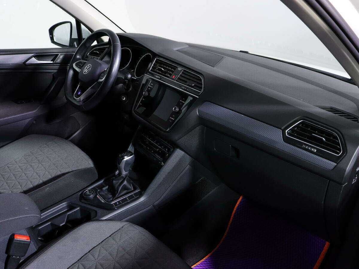 Купить Volkswagen Tiguan, 2020, 43 933 км.. Фото: #8