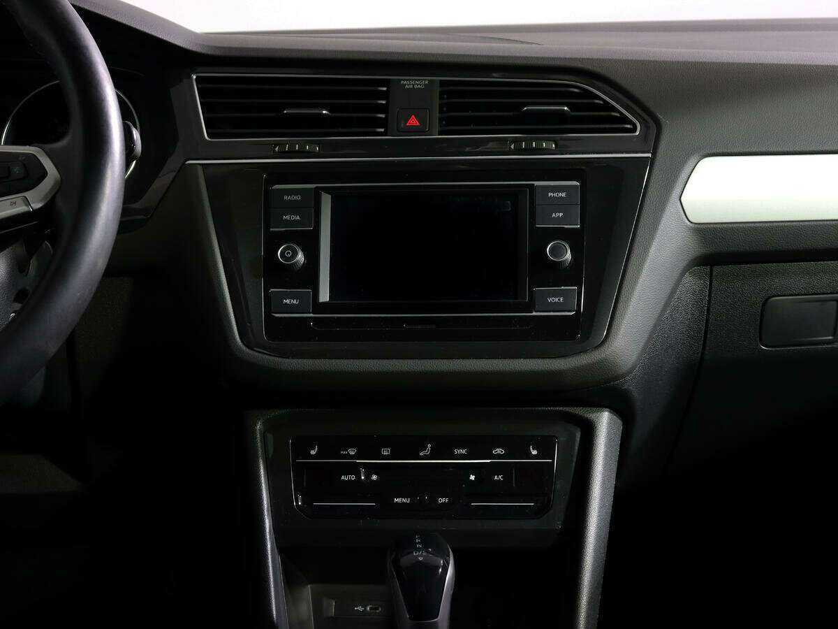 Купить Volkswagen Tiguan, 2021, 20 437 км.. Фото: #11