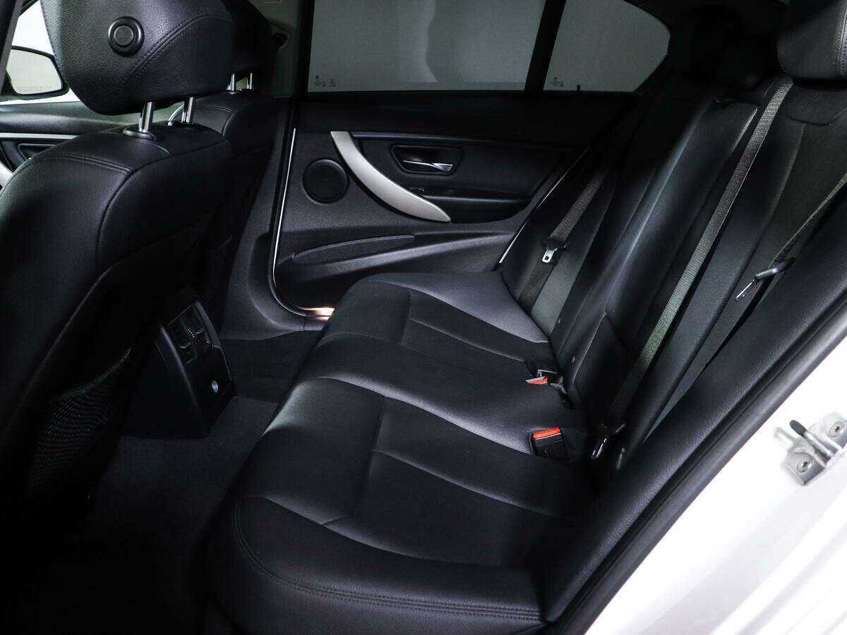 Купить BMW 3 серии, 2016, 88 948 км.. Фото: #6