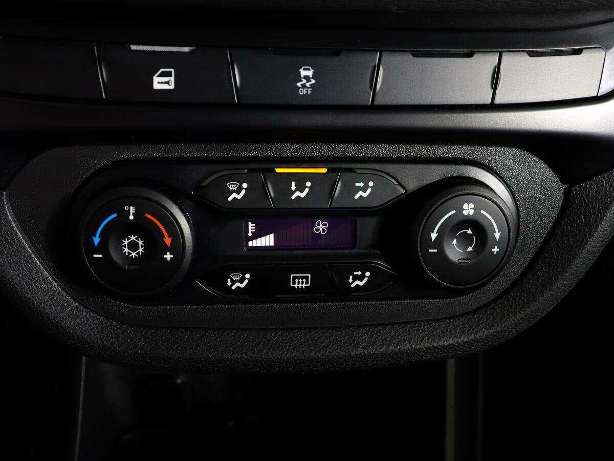 Купить Лада (ВАЗ) Веста, 2021, 27 400 км.. Фото: #15