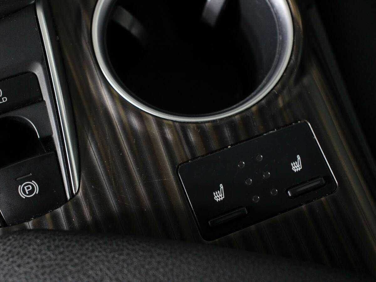 Купить Toyota Camry, 2018, 105 000 км.. Фото: #16