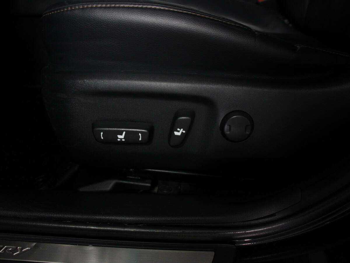 Купить Toyota Camry, 2018, 101 050 км.. Фото: #18