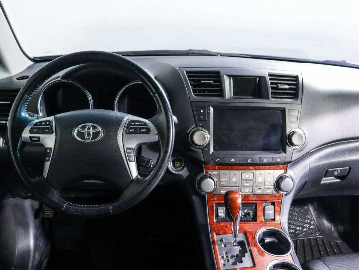 Купить Toyota Highlander, 2012, 124 216 км.. Фото: #11