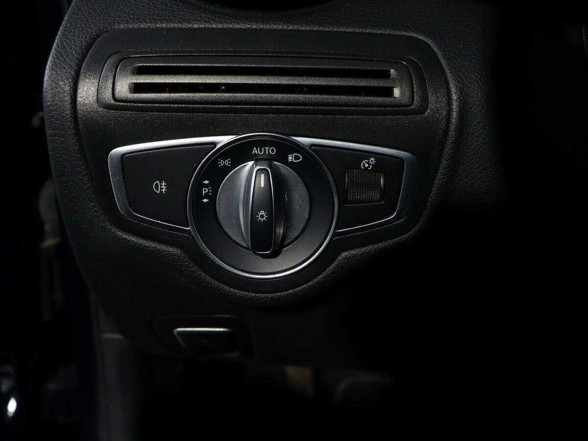 Купить Mercedes-Benz C-Класс, 2018, 145 809 км.. Фото: #15