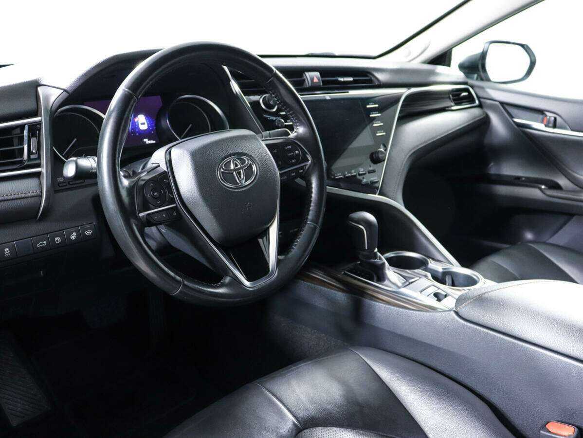 Купить Toyota Camry, 2018, 121 517 км.. Фото: #10