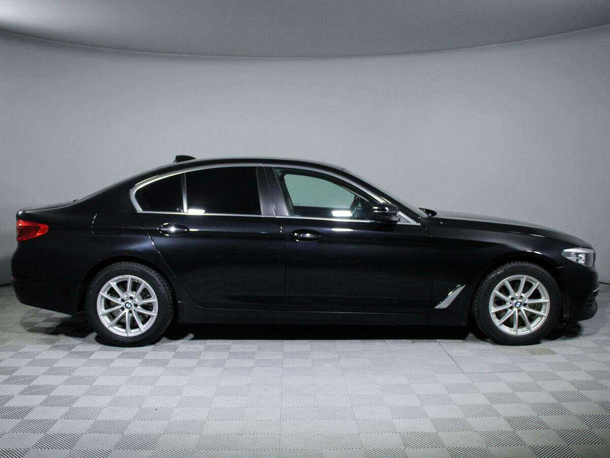 Купить BMW 5 серии, 2017, 157 968 км.. Фото: #3