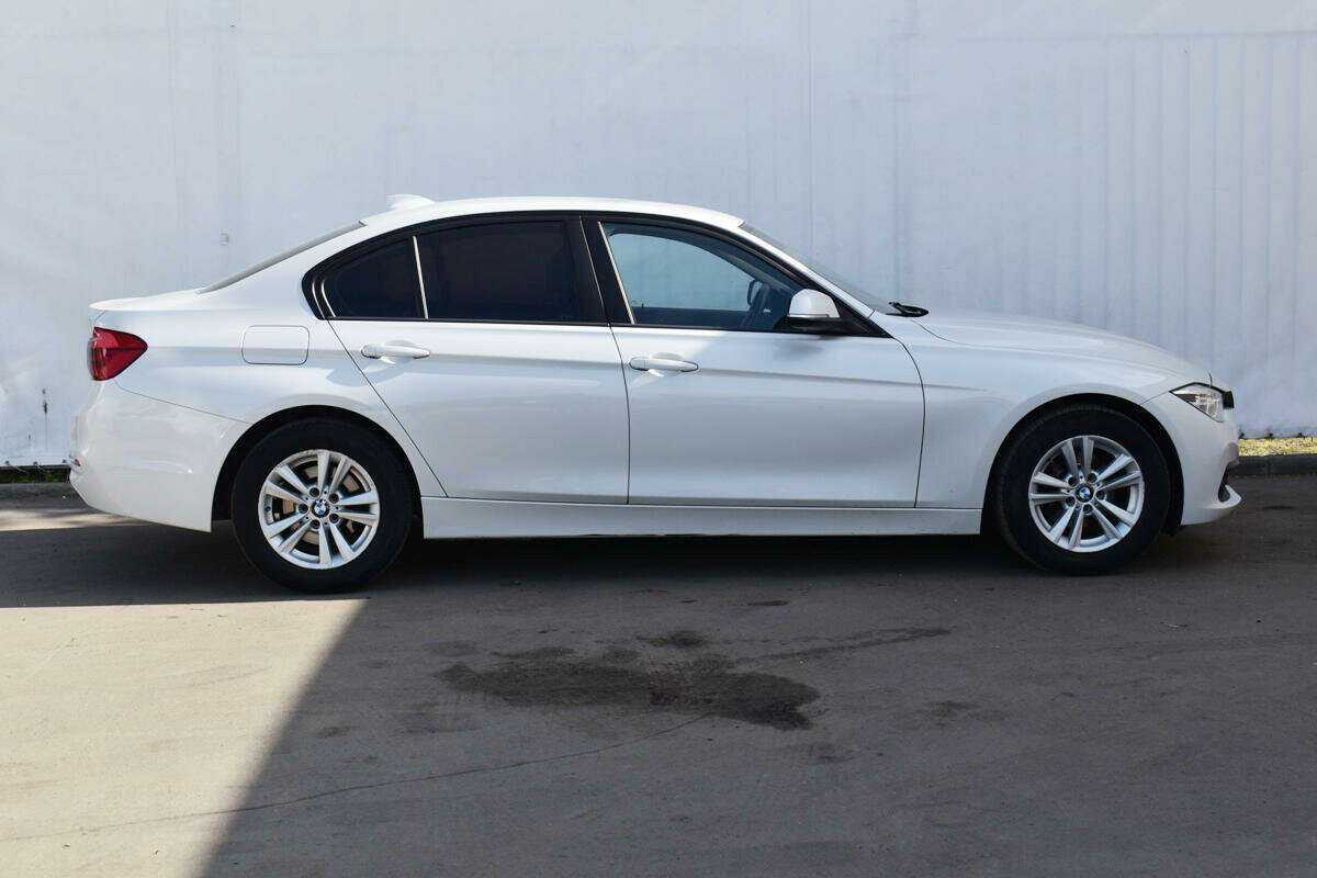 Купить BMW 3 серии, 2018, 116 953 км.. Фото: #3