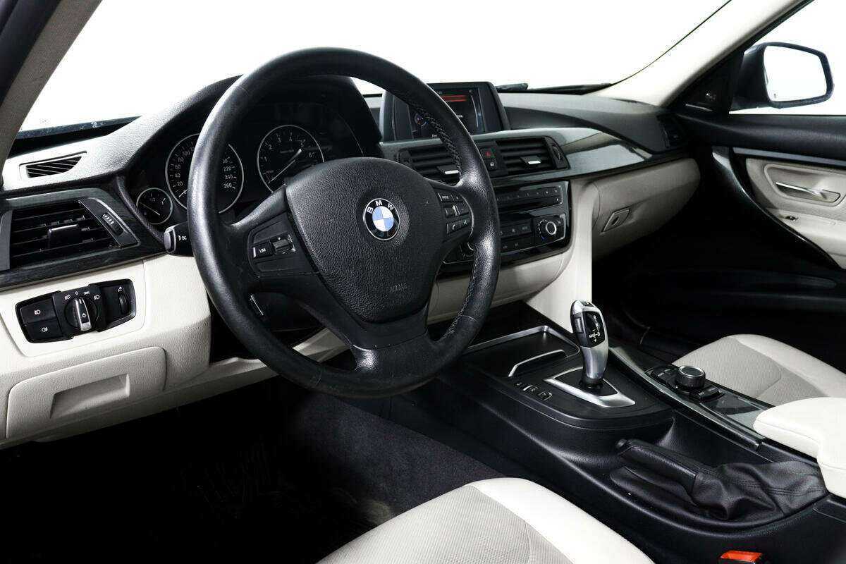 Купить BMW 3 серии, 2016, 45 560 км.. Фото: #12